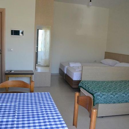 Villa Melodia Xhek Ksamil Bagian luar foto