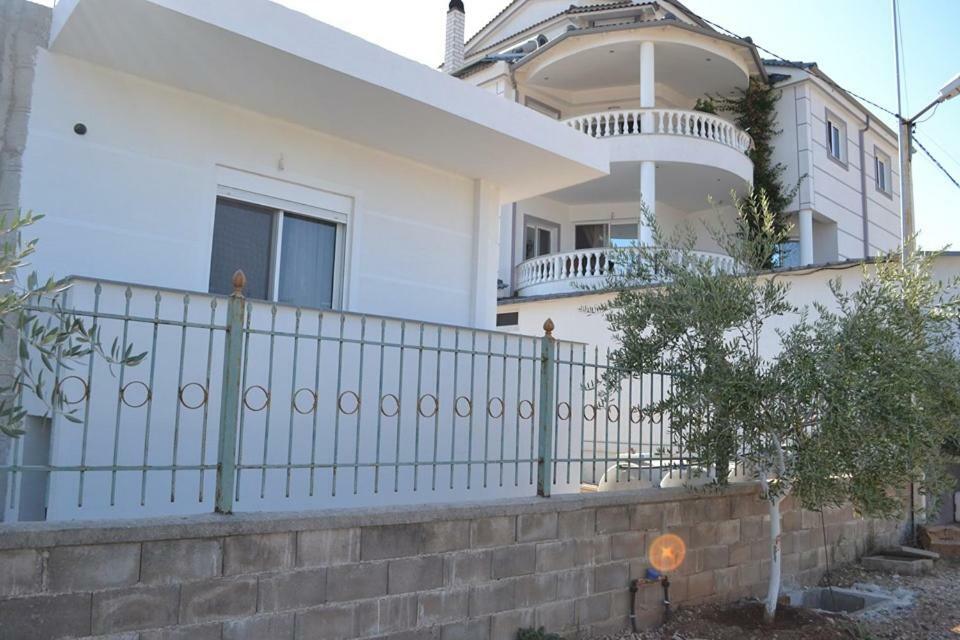 Villa Melodia Xhek Ksamil Bagian luar foto